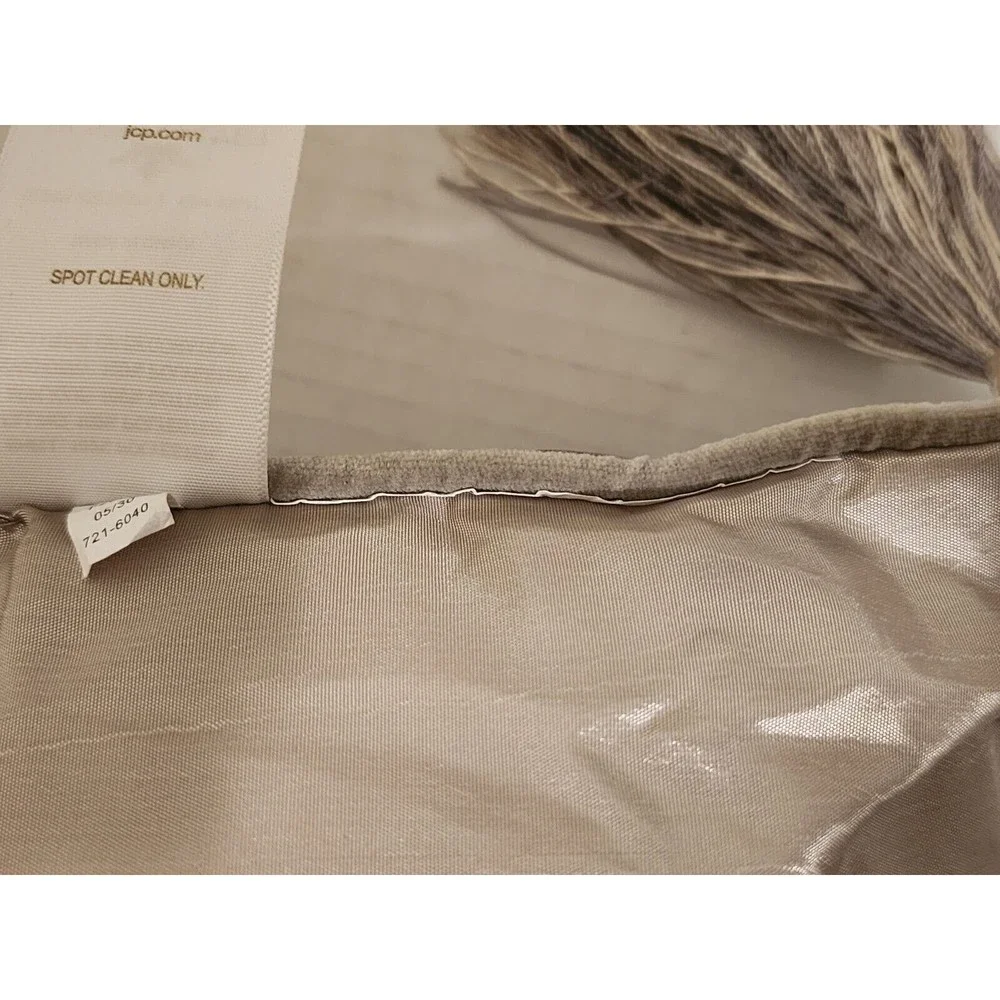 Royal Velvet JCP Decorative Pillow Embroidered Applique Tassels 18"x18" Beige - Picture 6 of 14